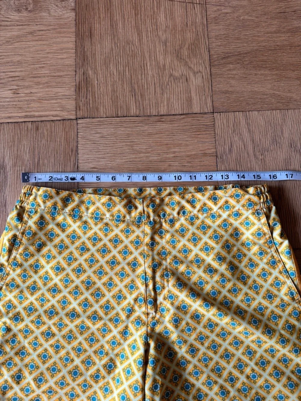 Fair Harbor Yellow Geometric Print Swim Trunks Shorts Lined Drawstring